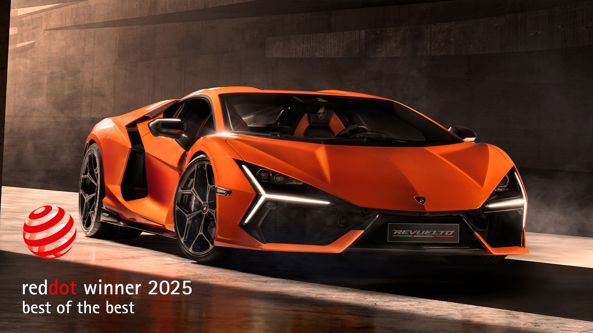 LAMBORGHINI REVUELTO