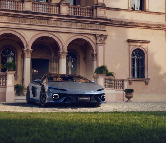 LAMBORGHINI PRESENTA EL TEMERARIO AD PERSONAM, INSPIRADO EN CERDEÑA LAMBORGHINI PRESENTA EL TEMERARIO AD PERSONAM