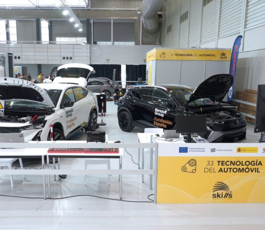 LA FUNDACIÓN RENAULT GROUP ESPAÑA CONTRIBUYE A LA INSERCIÓN LABORAL DE 10.000 ALUMNOS CON MÁS DE 250 DONACIONES EN EL CURSO ESCOLAR 2024/2025 LA FUNDACIÓN RENAULT GROUP ESPAÑA CONTRIBUYE A LA INSERCIÓN LABORAL DE 10.000 ALUMNOS CON MÁS DE 250 DONACIONES EN EL CURSO ESCOLAR 2024/2025