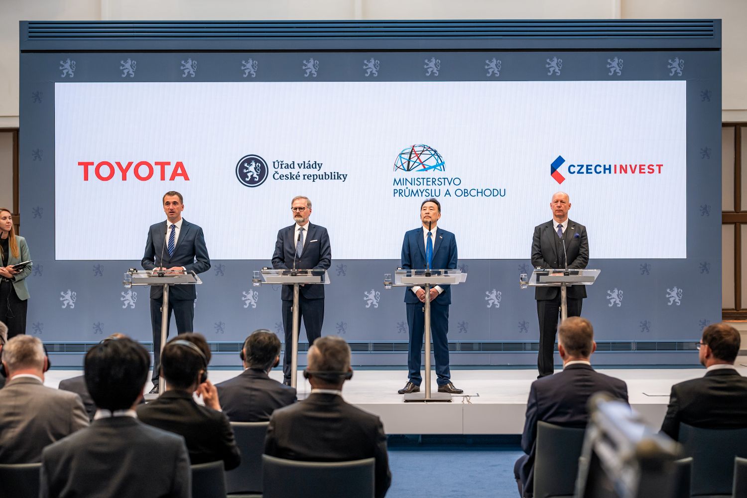 TOYOTA ANUNCIA LA PRODUCCIÓN EN EUROPA DE UN NUEVO VEHÍCULO ELÉCTRICO DE BATERÍA