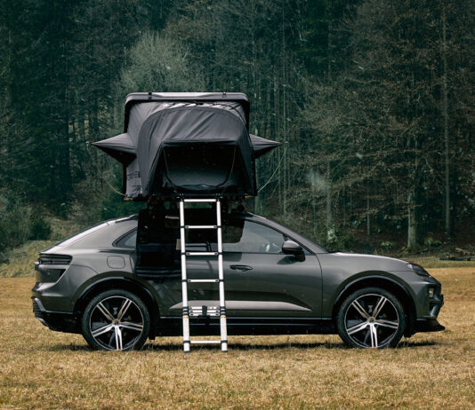 PORSCHE: GLAMOUR BAJO LAS ESTRELLAS TIENDA DE TECHO DE PORSCHE TEQUIPMENT