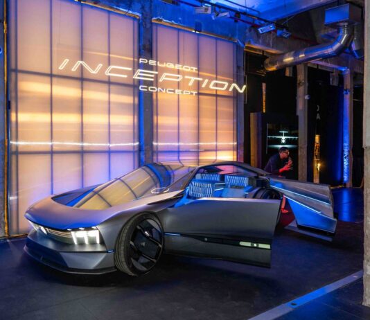 PEUGEOT HISTORIA DEL DISEÑO: UN VIAJE POR 215 AÑOS DE INNOVACIÓN Y ESTILO EN MATADERO PEUGEOT HISTORIA DEL DISEÑO: UN VIAJE POR 215 AÑOS DE INNOVACIÓN Y ESTILO EN MATADERO