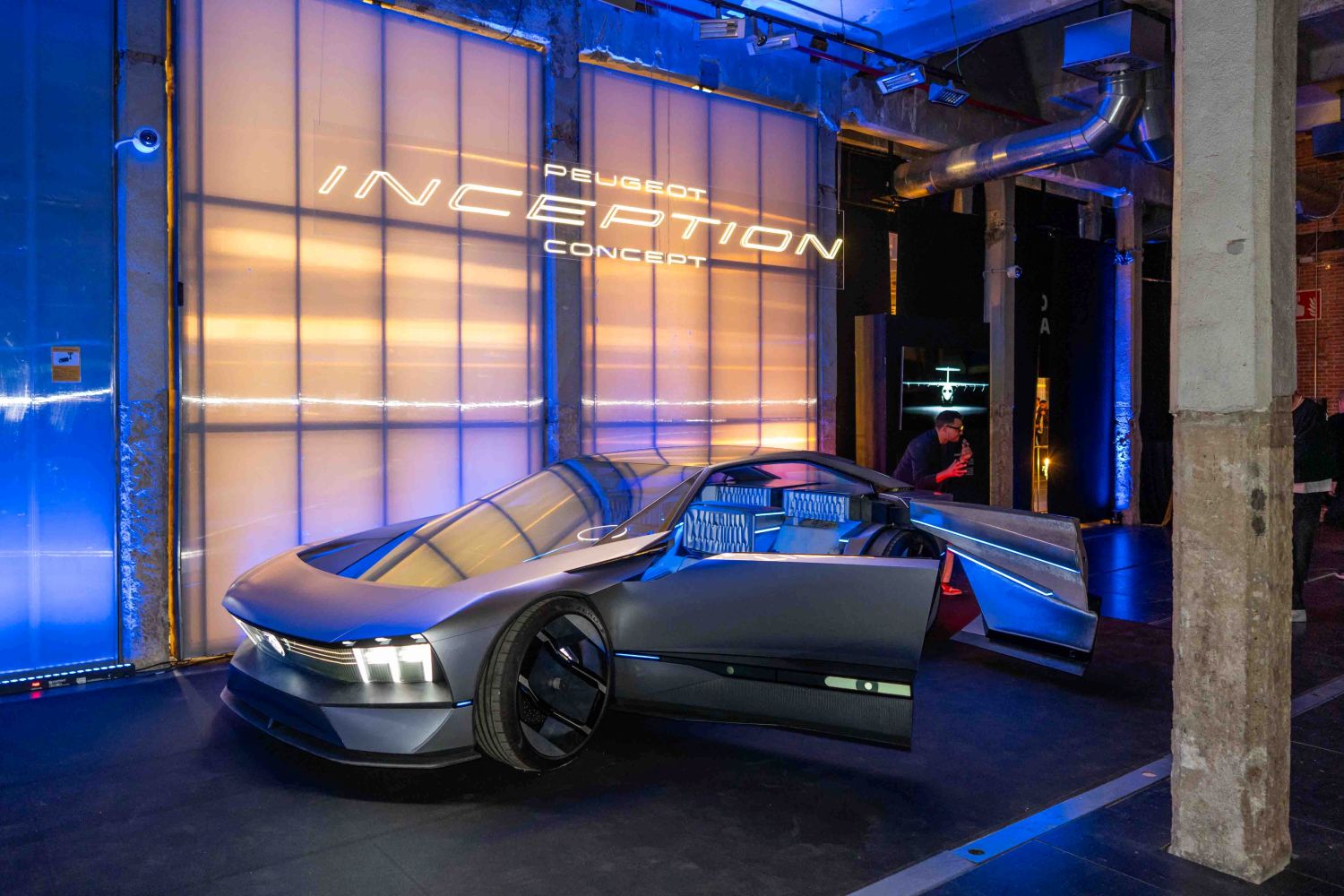 PEUGEOT HISTORIA DEL DISEÑO: UN VIAJE POR 215 AÑOS DE INNOVACIÓN Y ESTILO EN MATADERO