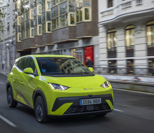 COCHES ELÉCTRICOS POR MENOS DE 15.000 EUROS BYD DOLPHIN SURF