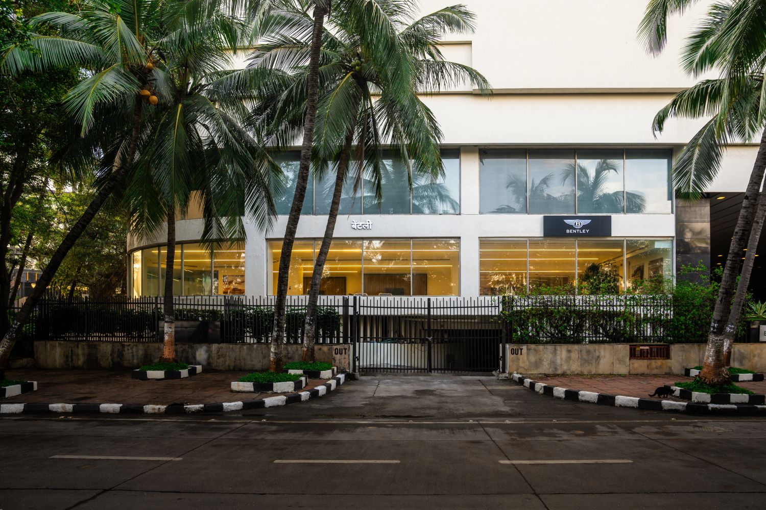 BENTLEY COMMENCES A NEW CHAPTER IN INDIA WITH THE OPENING OF ITS NEW SHOWROOMS IN MUMBAI AND BENGALURU