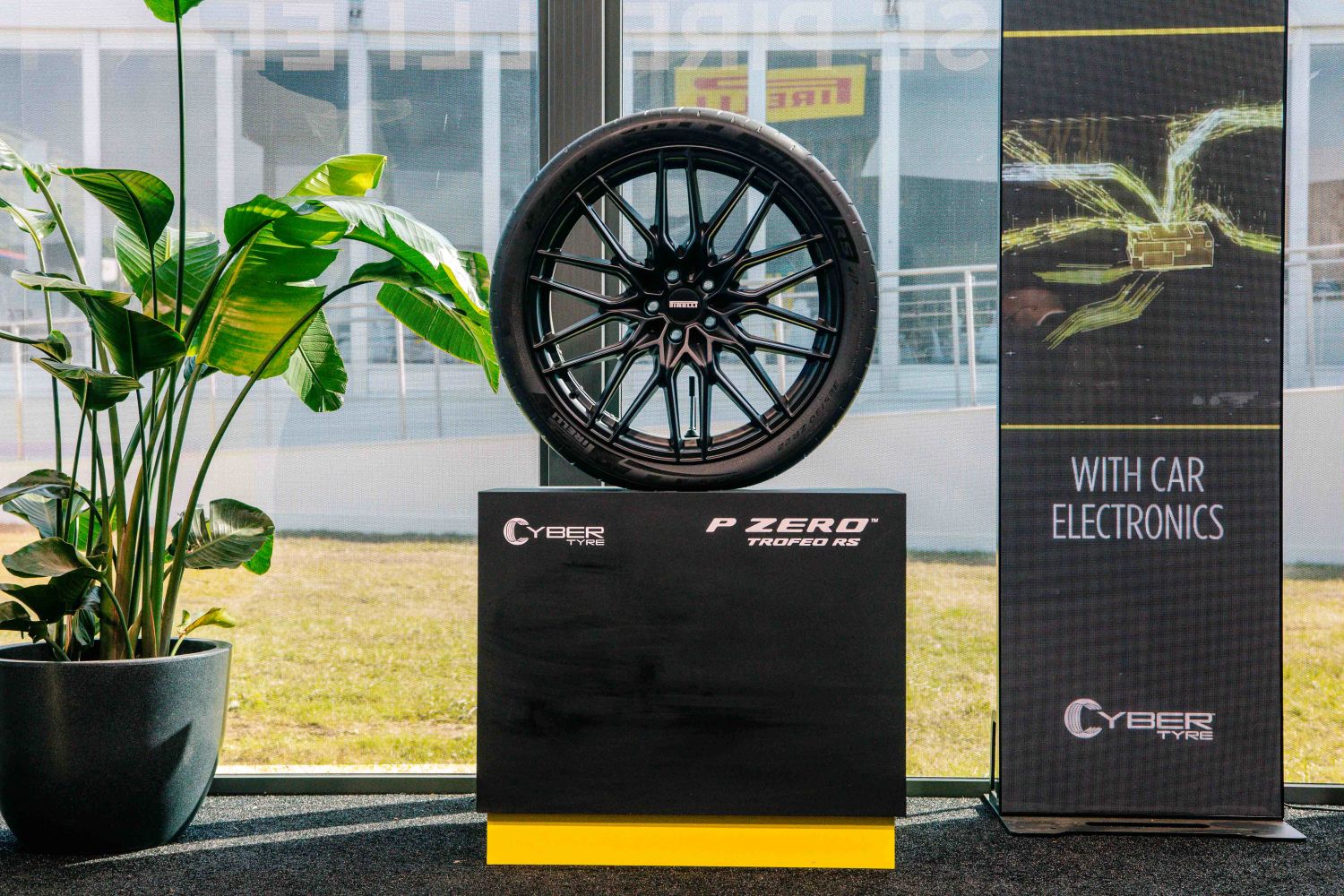 PIRELLI CYBER TYRE: PREMIADO COMO TECNOLOGÍA DE NEUMÁTICOS MÁS INNOVADORA EN LOS AUTOTECH BREAKTHROUGH AWARDS 2025