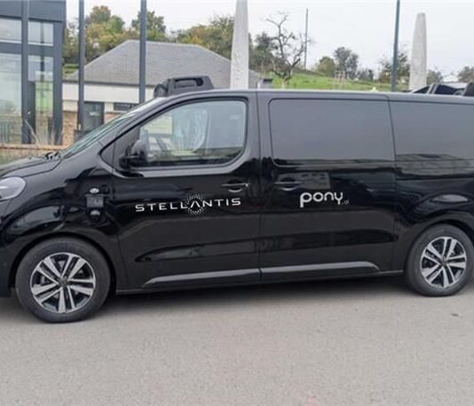 STELLANTIS Y PONY.AI SE ASOCIAN PARA AVANZAR EL DESARROLLO DE ROBOTAXI EN EUROPA STELLANTIS Y PONY.AI SE ASOCIAN PARA AVANZAR EL DESARROLLO DE ROBOTAXI EN EUROPA
