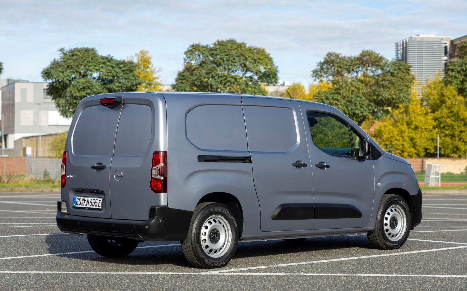 OPEL COMBO ELÉCTRICA  DISPONIBLE CON LA CONVERSIÓN BOTT