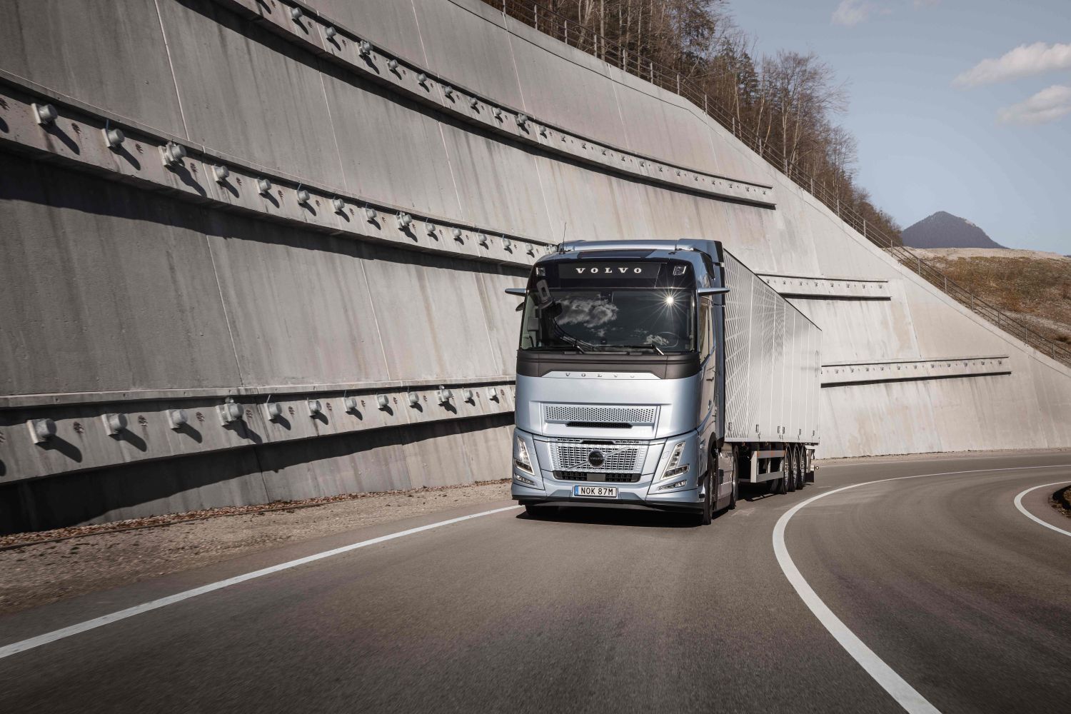 VOLVO TRUCKS LANZA LA PRIMERA TECNOLOGÍA DE MOTOR STOP/START DEL MUNDO 