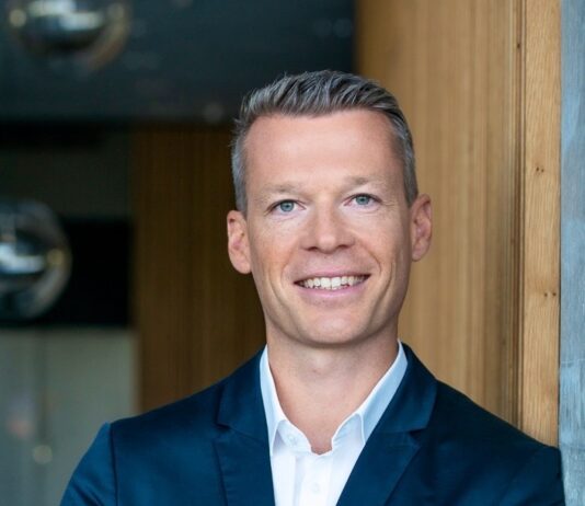 HYUNDAI MOTOR DEUTSCHLAND NOMBRA A ANDREAS ZÜRNSTEIN NUEVO PRESIDENTE & CEO HYUNDAI MOTOR DEUTSCHLAND NOMBRA A ANDREAS ZÜRNSTEIN NUEVO PRESIDENTE & CEO