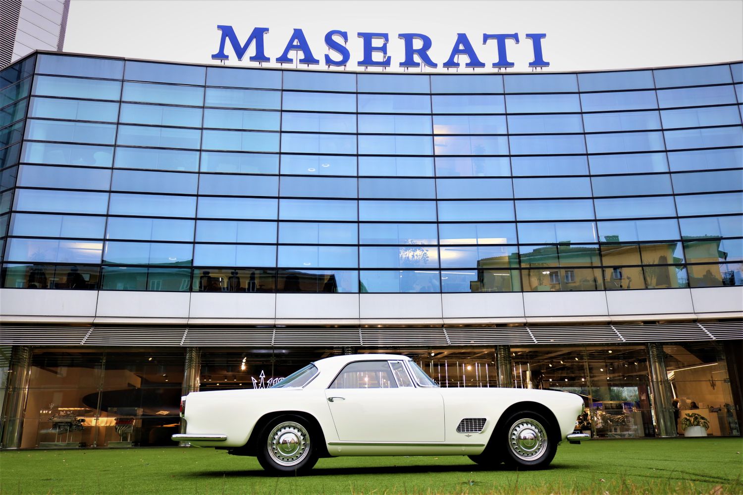 MASERATI CUMPLE 111 AÑOS