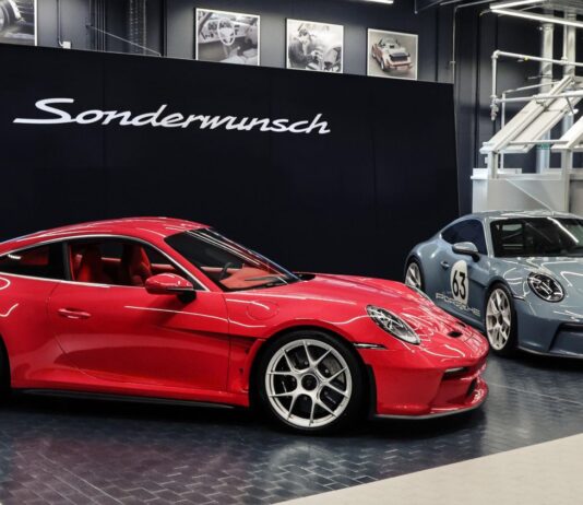 DOBLEMENTE EXCEPCIONAL: DOS 911 S/T CON EL MISMO NÚMERO DE EDICIÓN LIMITADA DOS 911 S/T CON EL MISMO NÚMERO DE EDICIÓN LIMITADA