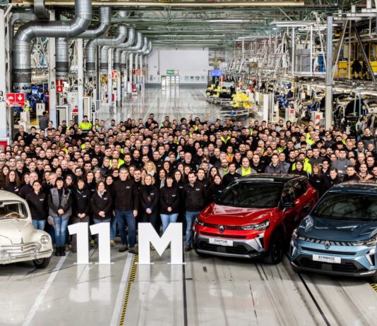 11 MILLONES DE VEHÍCULOS DE RENAULT GROUP EN VALLADOLID 11 MILLONES DE VEHÍCULOS DE RENAULT GROUP EN VALLADOLID