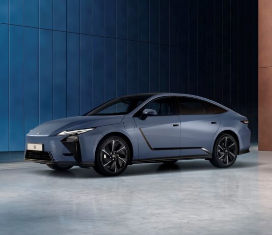 LEXUS ABRE LA PRE-RESERVA ONLINE DEL NUEVO ES LEXUS ES