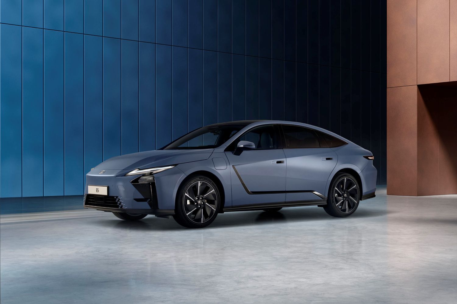 LEXUS ESPAÑA HA CERRADO EL EJERCICIO 2025 CON UN GRAN RESULTADO, LOGRANDO VENDER MÁS DE 9.000 UNIDADES EN EL MERCADO ESPAÑOL.