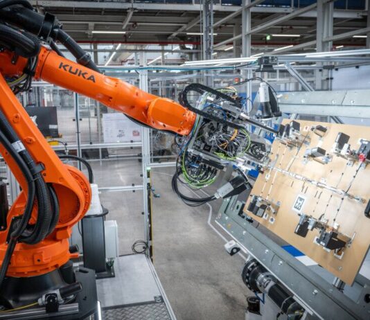 AUDI AMPLÍA EL DESPLIEGUE DE LA INTELIGENCIA ARTIFICIAL EN LOS PROCESOS DE PRODUCCIÓN AUDI AMPLÍA EL DESPLIEGUE DE LA INTELIGENCIA ARTIFICIAL EN LOS PROCESOS DE PRODUCCIÓN