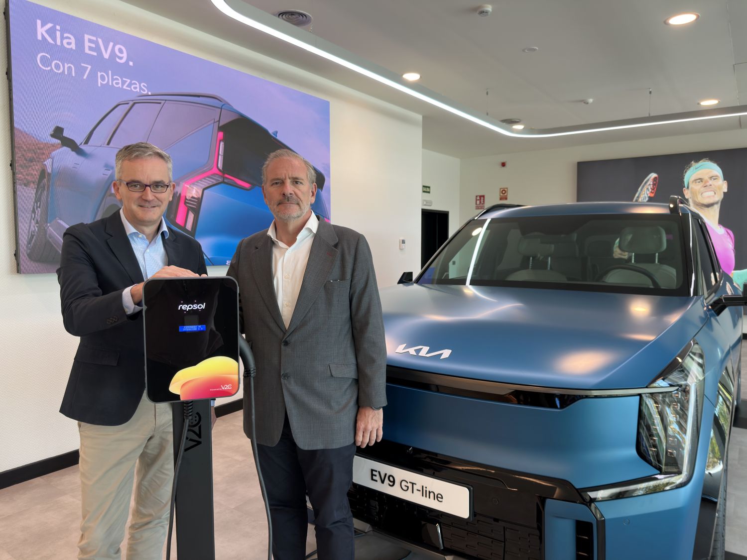 REPSOL Y KIA REFUERZAN SU ALIANZA PARA LIDERAR LA MOVILIDAD ELÉCTRICA EN ESPAÑA
