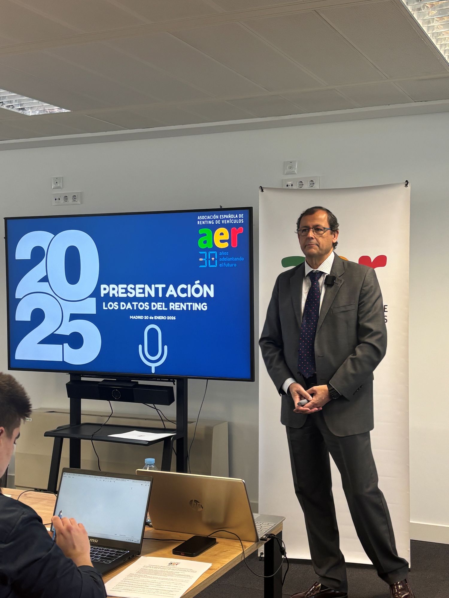 LA ASOCIACIÓN ESPAÑOLA DE RENTING DE VEHÍCULOS PRESENTÓ LOS DATOS DEL RENTING EN ESPAÑA EN 2025