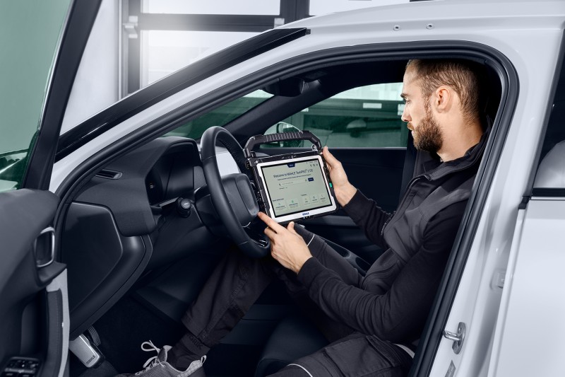 MAHLE RECIBE LA CERTIFICACIÓN CARA PARA LA FUNCIÓN DE DIAGNÓSTICO DE BATERÍAS E-SCAN