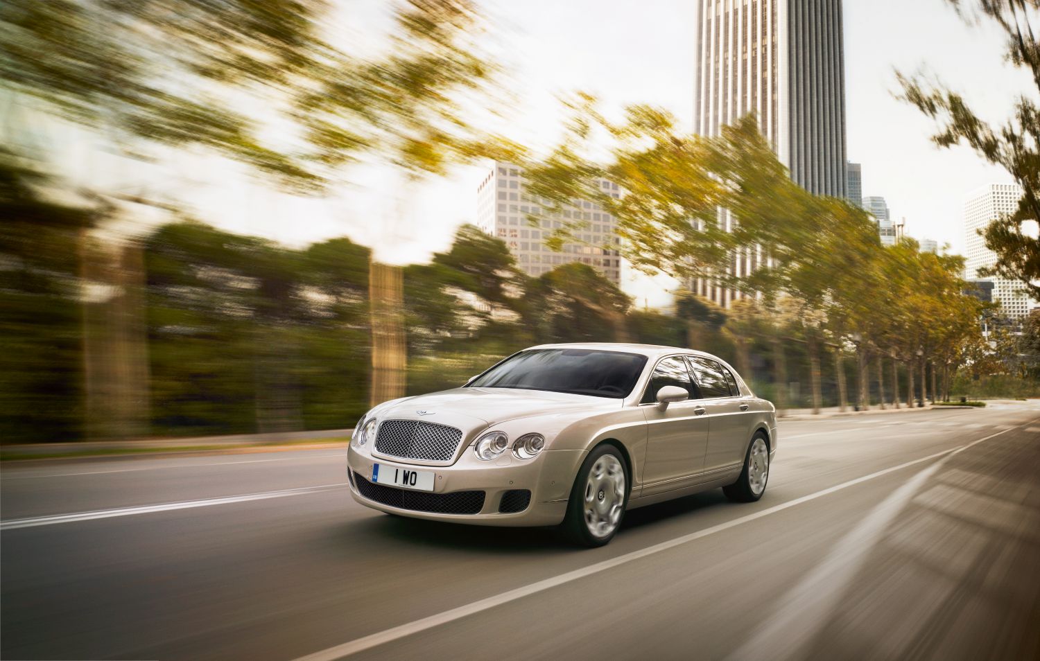 BENTLEY CONTINENTAL FLYING SPUR