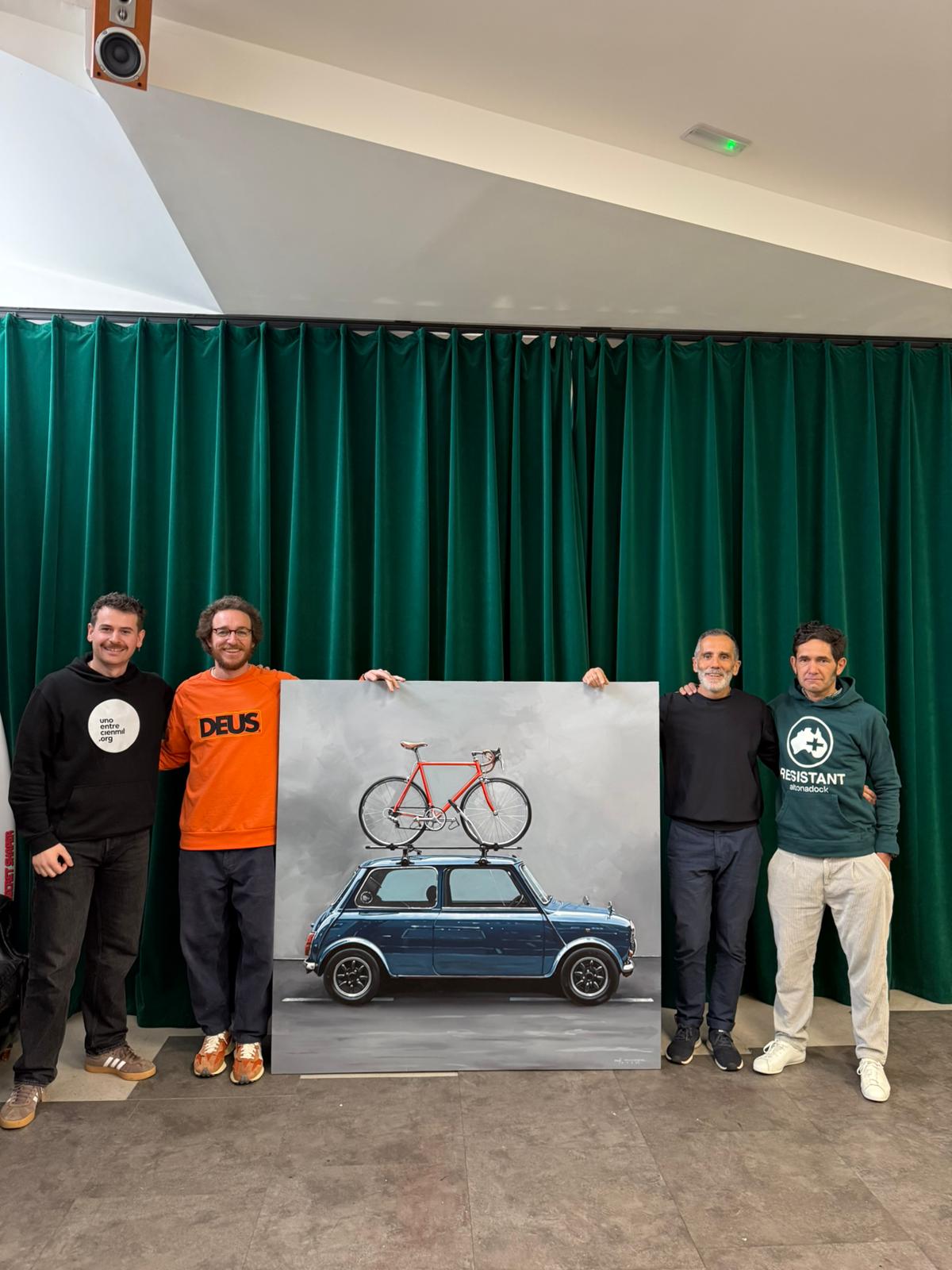 MINI ESPAÑA, JUNTO AL ARTISTA MANU CAMPA, KILÓMETRO 0 Y LA FUNDACIÓN UNOENTRECIENMIL IMPULSAN LA INVESTIGACIÓN FRENTE A LAS RECAÍDAS EN LA LEUCEMIA INFANTIL