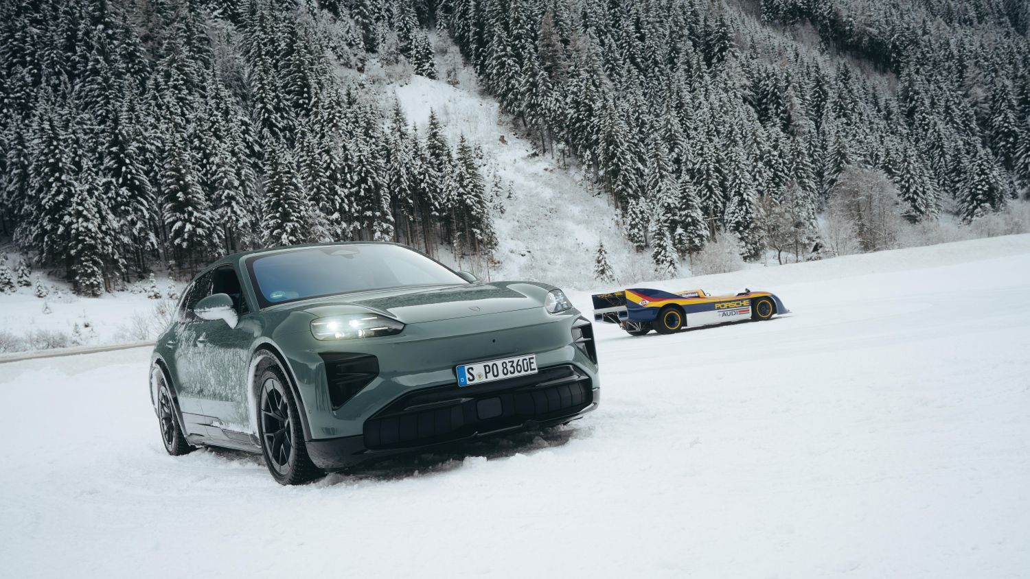 PORSCHE 917/30 Y CAYENNE TURBO ELECTRIC