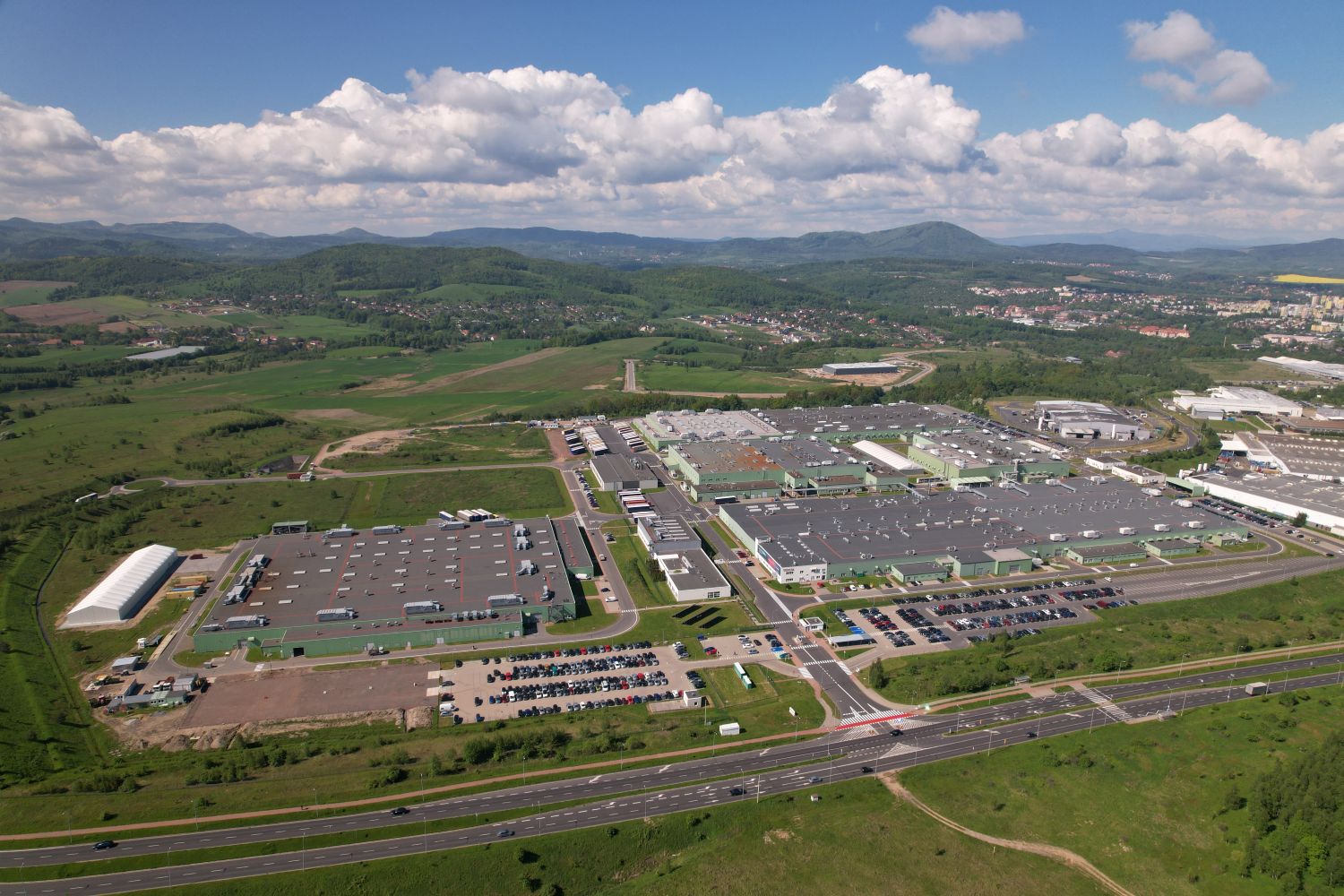 TOYOTA ANUNCIA UNA NUEVA INVERSIÓN EN UNA FÁBRICA CIRCULAR EN POLONIA