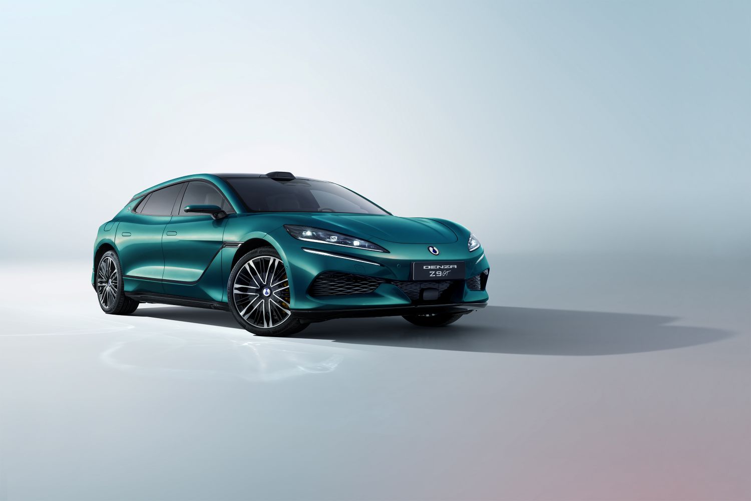 DENZA Z9GT