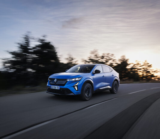 RENAULT ENRIQUECE SUS MODELOS DE ALTA GAMA: AUSTRAL, ESPACE Y RAFALE RENAULT ENRIQUECE SUS MODELOS DE ALTA GAMA: AUSTRAL, ESPACE Y RAFALE