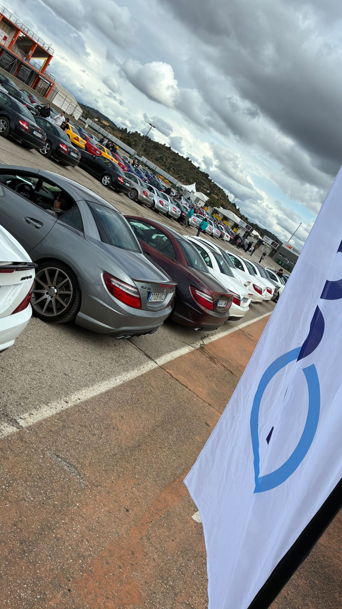 EN EL 30 ANIVERSARIO DEL MERCEDES SLK PARTICIPARON UNIDADES PROCEDENTES DE VALENCIA Y TODAS LAS PROVINCIAS DE ESPAÑA, ADEMÁS DE PORTUGAL, ALEMANIA, REINO UNIDO Y HOLANDA