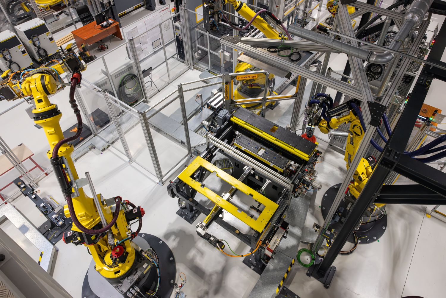 PORSCHE PRODUCE MÓDULOS DE BATERÍA EN LA PORSCHE SMART BATTERY SHOP