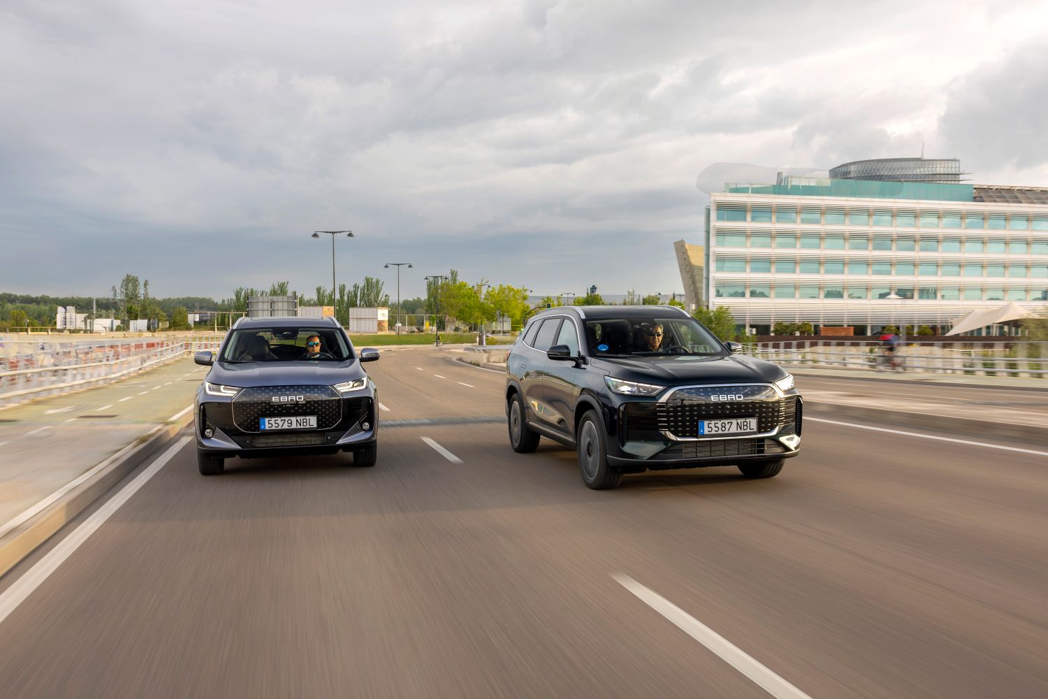 Ebro s700 PHEV y s800 PHEV