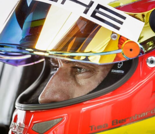 UNA VUELTA A NÜRBURGRING CON TIMO BERNHARD TIMO BERNHARD