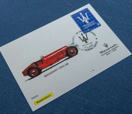 LA CELEBRACIÓN DEL CENTENARIO DEL TRIDENTE MASERATI LLEGA AL CORAZÓN DEL MOTOR VALLEY SELLO DEDICADO A LOS PRIMEROS 100 AÑOS DEL ICÓNICO LOGOTIPO DE MASERATI, EL TRIDENTE, Y SU PRIMERA VICTORIA EN UNA CARRERA COMPETITIVA: LA LEGENDARIA TARGA FLORIO