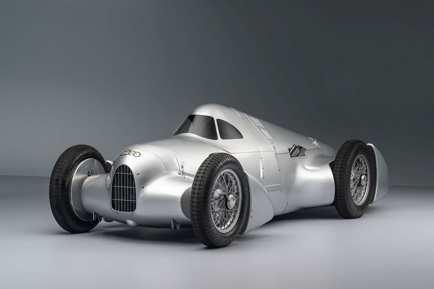 AUDI TRADITION RESCATA UNA LEYENDA: EL AUTO UNION LUCCA SE UNE A LA FAMILIA DE LAS FLECHA DE PLATA