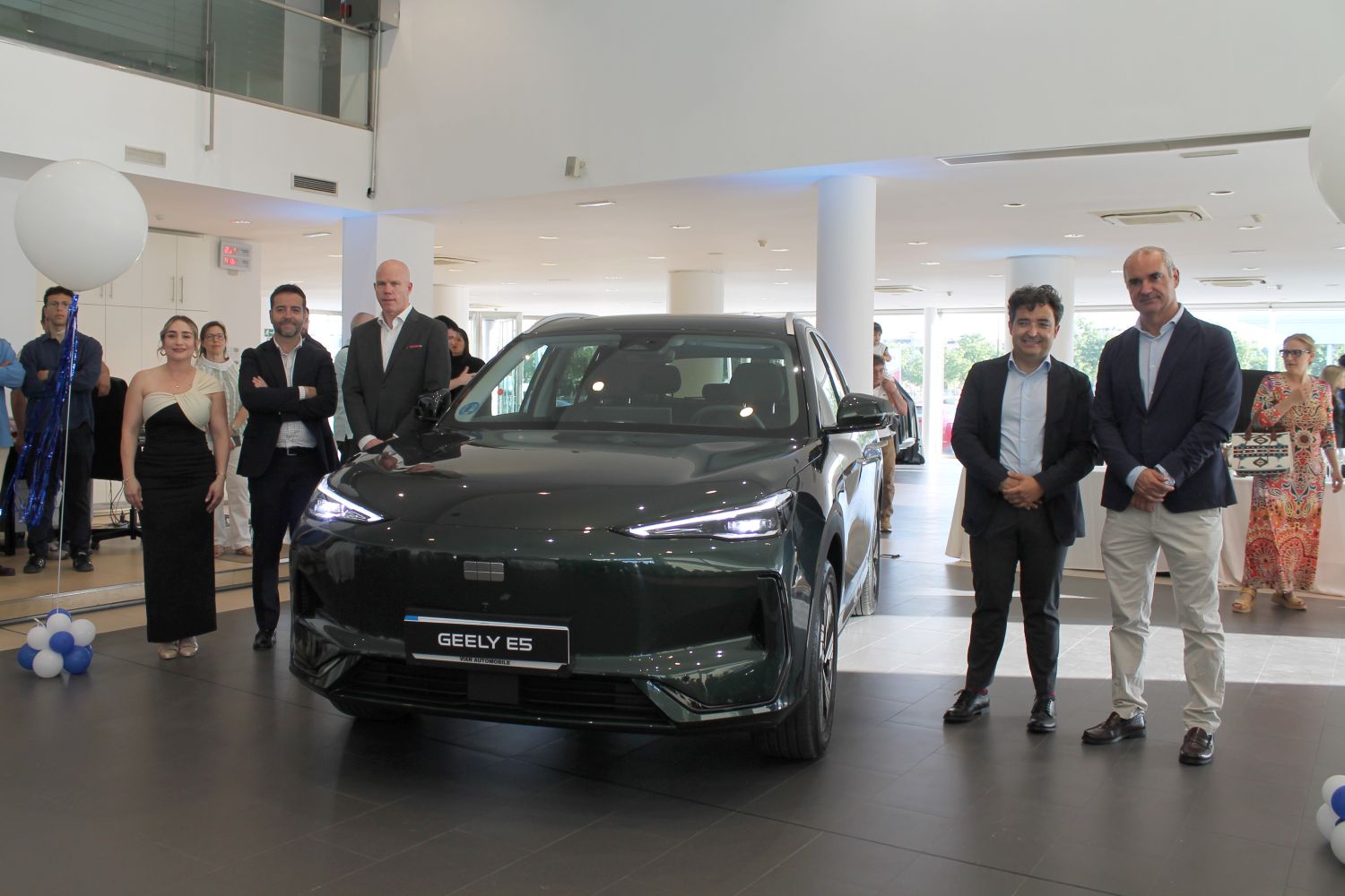 VIAN AUTOMOBILE CELEBRA LA INAUGURACIÓN DEL CONCESIONARIO GEELY AUTO EN ZARAGOZA