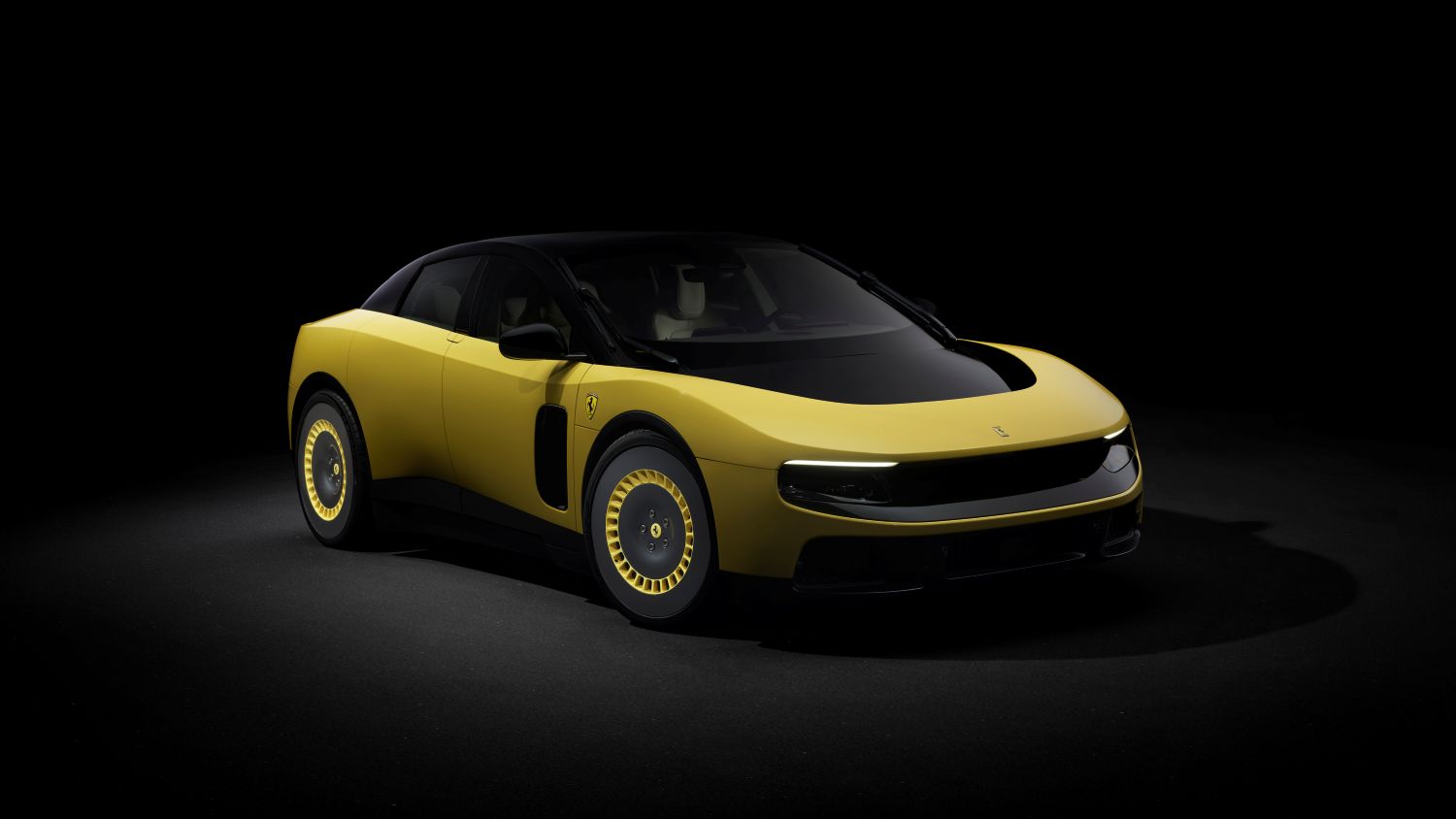 FERRARI LUCE