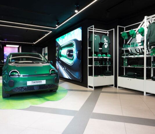 MADRID DA LA BIENVENIDA AL NUEVO RENAULT TWINGO E-TECH ELÉCTRICO EN RNLT© MADRID DA LA BIENVENIDA AL NUEVO RENAULT TWINGO E-TECH ELÉCTRICO EN RNLT©