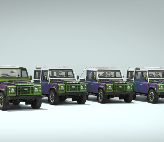 LA FAMILIA CLASSIC DEFENDER V8, CON ACABADOS CAMBIANTES, INCORPORA UNA NUEVA OPCIÓN DOUBLE CAB LA FAMILIA CLASSIC DEFENDER V8, CON ACABADOS CAMBIANTES, INCORPORA UNA NUEVA OPCIÓN DOUBLE CAB