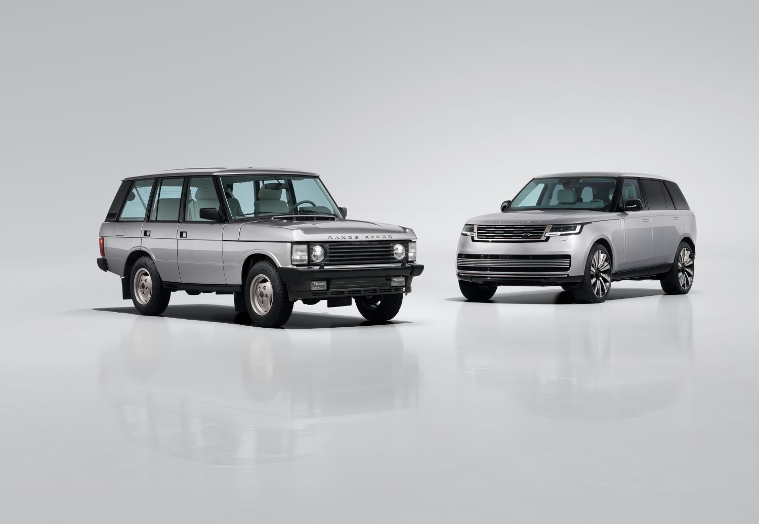 RANGE ROVER DESVELA EN PEBBLE BEACH UN RANGE ROVER CLASSIC PERSONALIZADO A JUEGO CON EL RANGE ROVER SV ULTRA