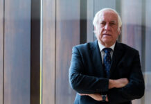 MERCEDES-BENZ ESPAÑA RECUERDA A CARLOS ESPINOSA DE LOS MONTEROS CARLOS ESPINOSA DE LOS MONTEROS