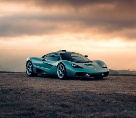 GORDON MURRAY REVEALS THE S1, A HIGHLY EXCLUSIVE V12 MANUAL SUPERCAR, AND ONLY 64 WILL EXIST GORDON MURRAY S1