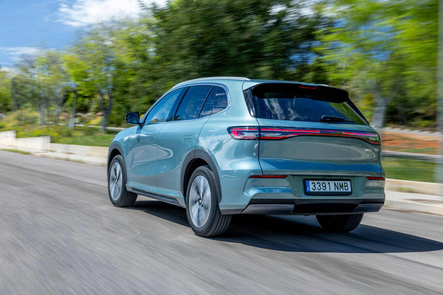 GEELY E5