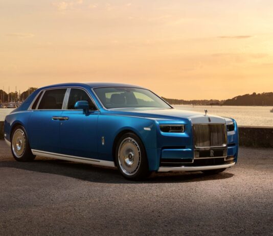 ROLLS-ROYCE PRESENTS PHANTOM REGATTA: A TRIBUTE TO THE WATERS OF THE ENGLISH SOUTH COAST ROLLS-ROYCE PRESENTS PHANTOM REGATTA