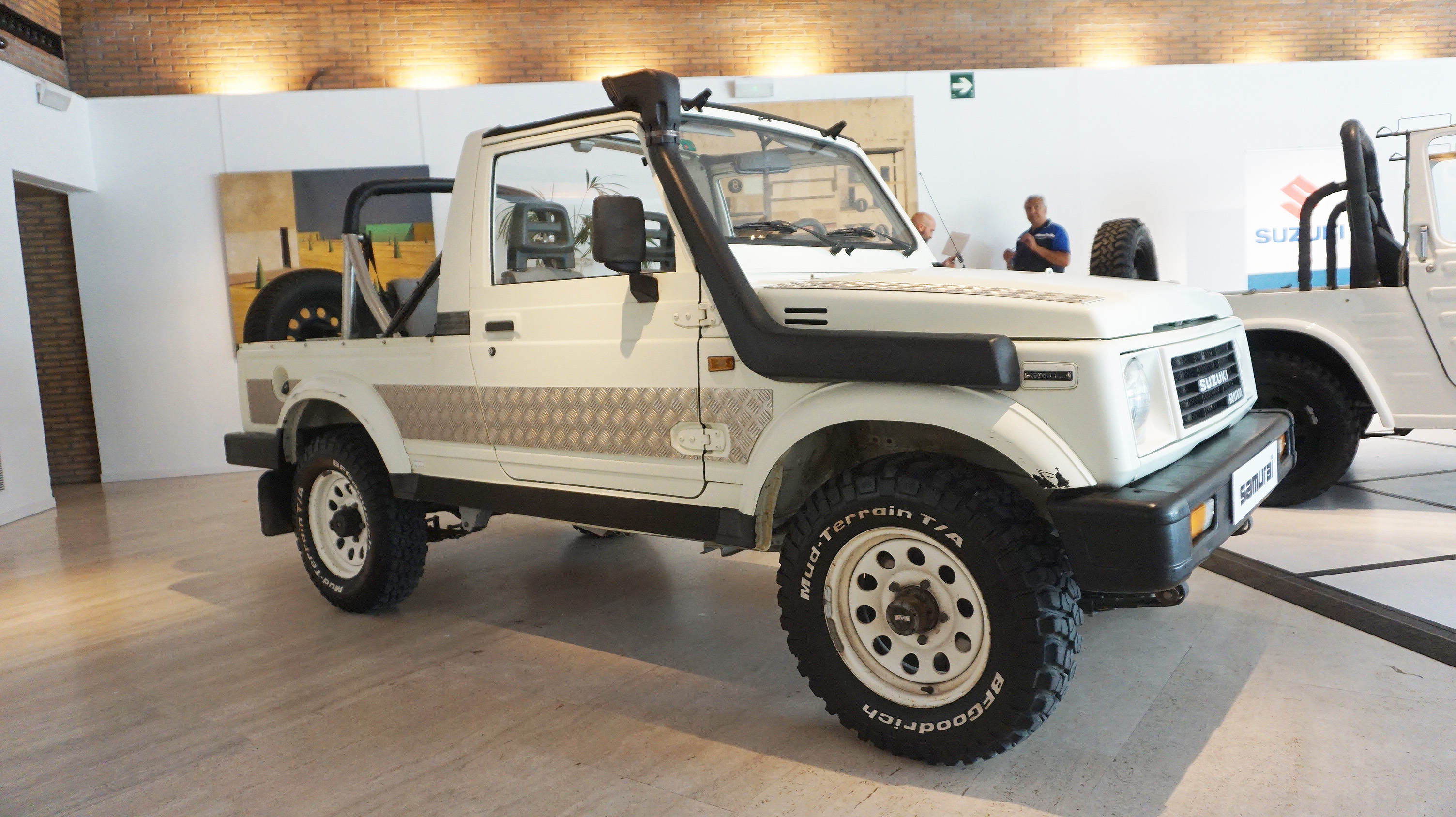SUZUKI SAMURAI LONG BODY