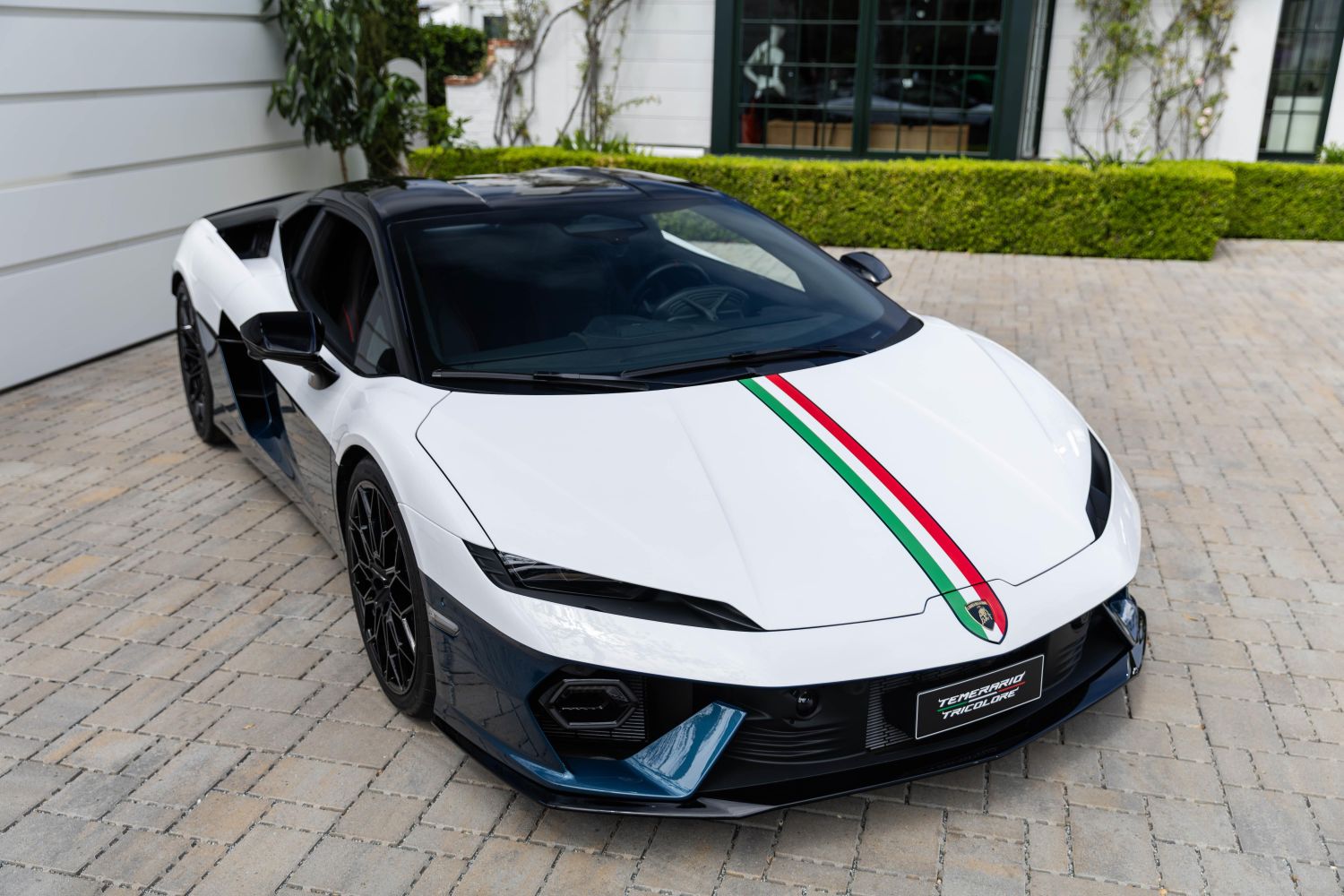 LAMBORGHINI TEMERARIO TRICOLORE