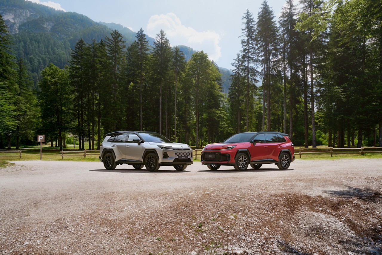 TOYOTA RAV4 2026