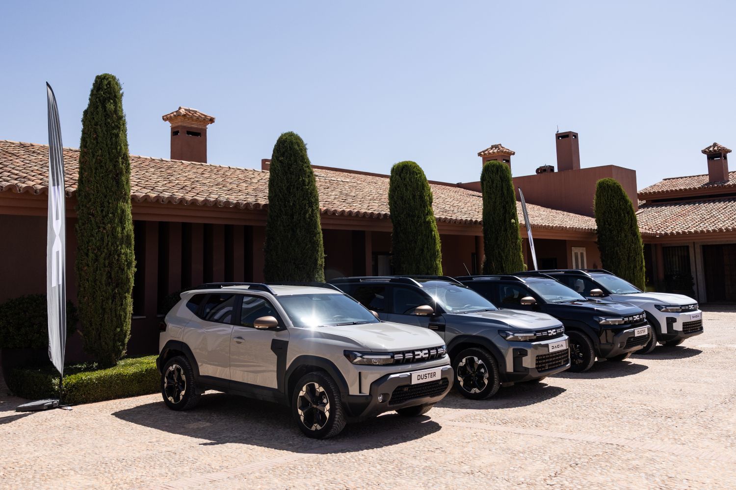 LA TECNOLOGÍA HÍBRIDA, AHORA DISPONIBLE EN TODA LA GAMA DACIA
