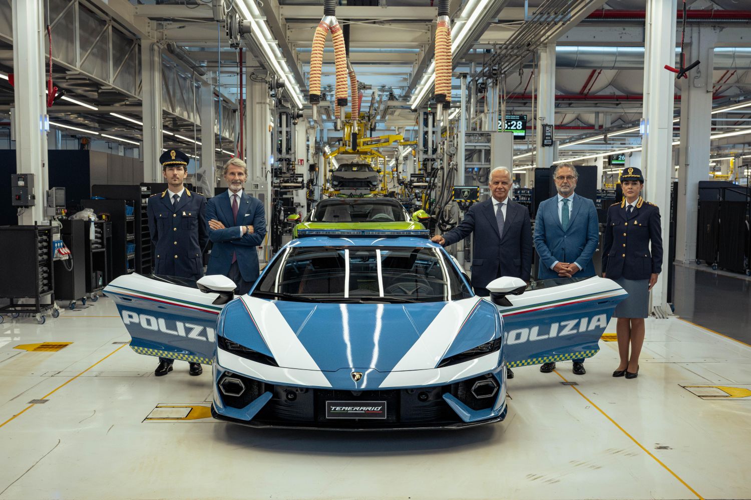 AUTOMOBILI LAMBORGHINI PRESENTA EL NUEVO TEMERARIO POLIZIA PARA LA POLIZIA DI STATO